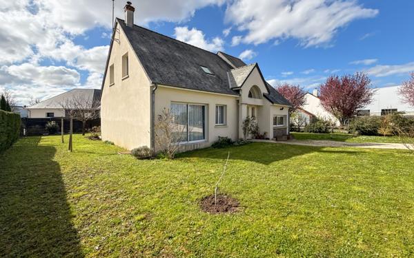 Maison à vendre    5 pièces • 140 m2 Saint-Denis-en-Val