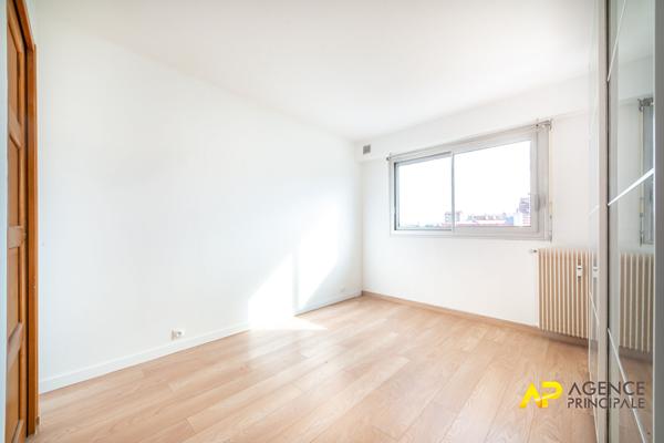 Appartement La Garenne Colombes 2 pièces BONAL/PISCINE 299 000 € **  - Référence  577CL