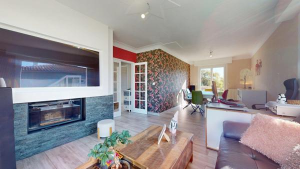 Parentis-en-Born : maison familiale avec double logement et piscine