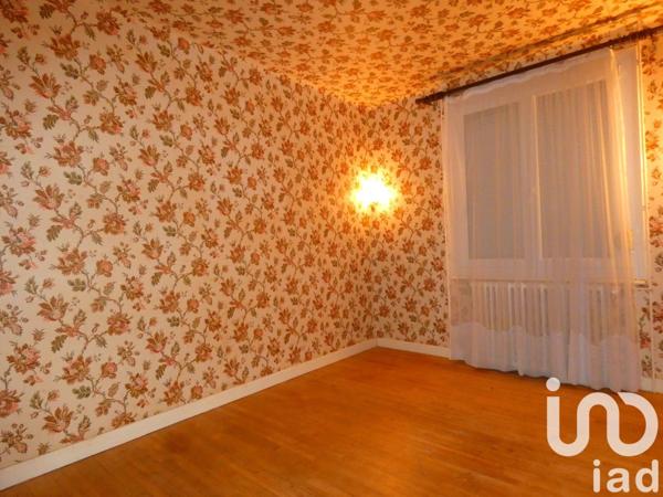 Maison 5 pièces de 100 m² à Trévou-Tréguignec (22660)