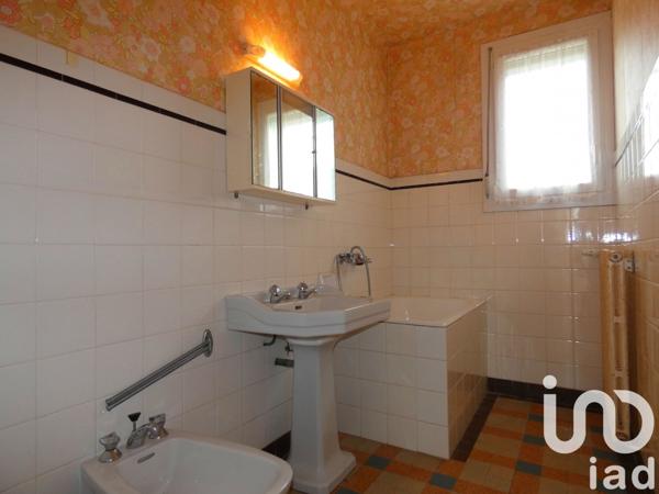 Maison 5 pièces de 100 m² à Trévou-Tréguignec (22660)