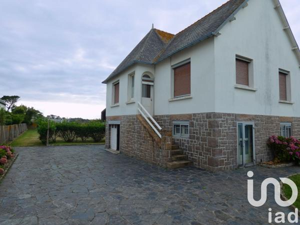 Maison 5 pièces de 100 m² à Trévou-Tréguignec (22660)