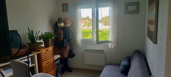 Maison
                                                                                                                                                                                                                                                                                                                        4 pièce(s)                                                                                                                                                                                                          3 chambre(s)                                                                                                                                                                                                          88  m²
