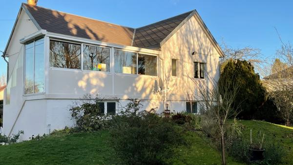 Maison
                                                                                                                                                                                                                                                                                                                        4 pièce(s)                                                                                                                                                                                                          3 chambre(s)                                                                                                                                                                                                          88  m²