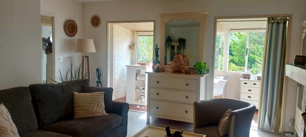 Maison
                                                                                                                                                                                                                                                                                                                        4 pièce(s)                                                                                                                                                                                                          3 chambre(s)                                                                                                                                                                                                          88  m²