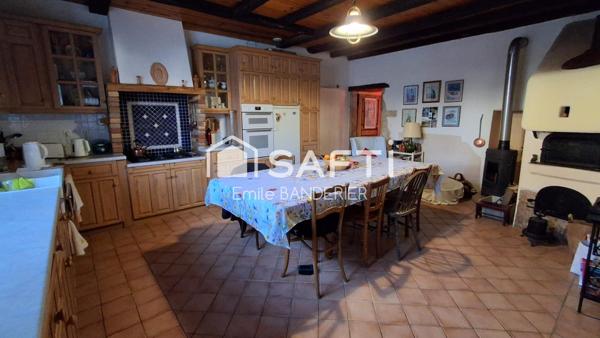 Maison 6 pièces 234 m² proche des lacs