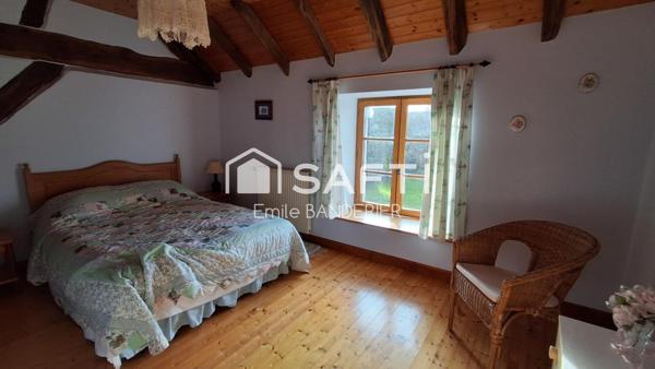 Maison 6 pièces 234 m² proche des lacs