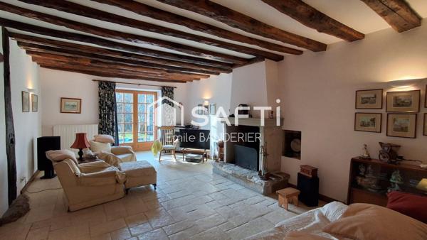 Maison 6 pièces 234 m² proche des lacs