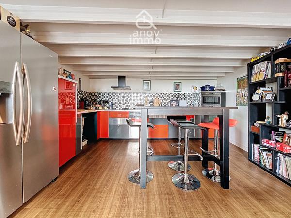Maison
                                                                                                                                                                                                                                                                                                                        4 pièce(s)                                                                                                                                                                                                          3 chambre(s)                                                                                                                                                                                                          117.97  m²