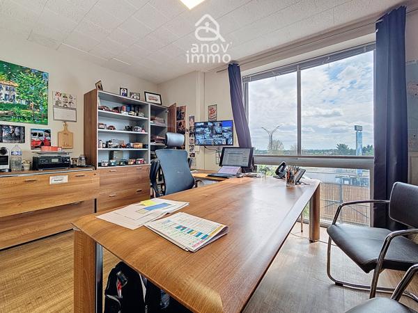 Maison
                                                                                                                                                                                                                                                                                                                        4 pièce(s)                                                                                                                                                                                                          3 chambre(s)                                                                                                                                                                                                          117.97  m²