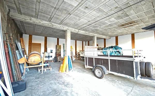 Appartement à vendre    4 pièces • 220 m2 Les Avenières