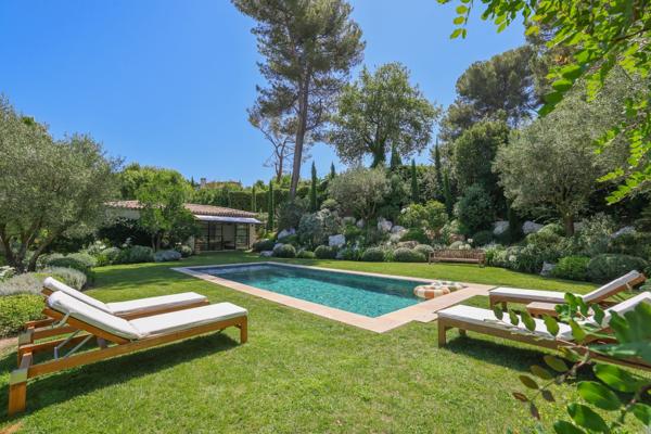Vente Villa de luxe Le Cannet 7 Pièces 260 m²