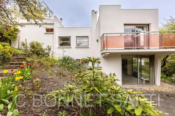 Jouy-en-Josas, Maison d'architecte de 141m², 7 pièces