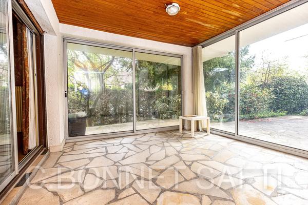 Jouy-en-Josas, Maison d'architecte de 141m², 7 pièces