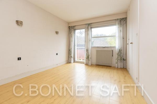 Jouy-en-Josas, Maison d'architecte de 141m², 7 pièces