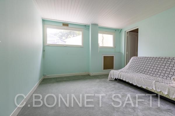 Jouy-en-Josas, Maison d'architecte de 141m², 7 pièces