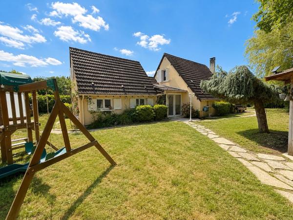 Maison à LE CHATELET-EN-BRIE, 77820 - 6 pièces 148m²