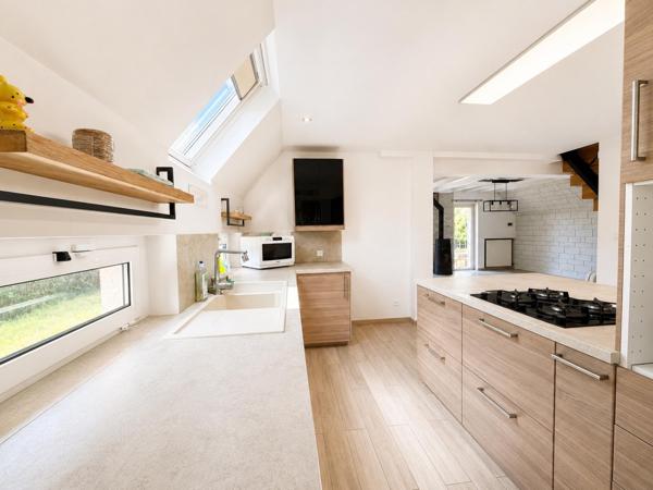 Maison à LE CHATELET-EN-BRIE, 77820 - 6 pièces 148m²