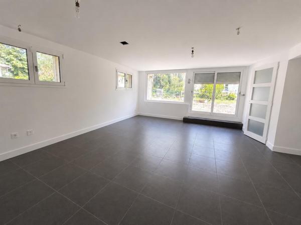 Maison à LE CHATELET-EN-BRIE, 77820 - 6 pièces 148m²