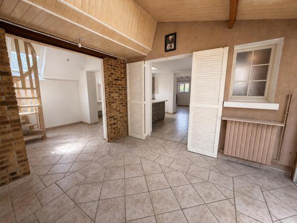 Maison à LE CHATELET-EN-BRIE, 77820 - 6 pièces 148m²