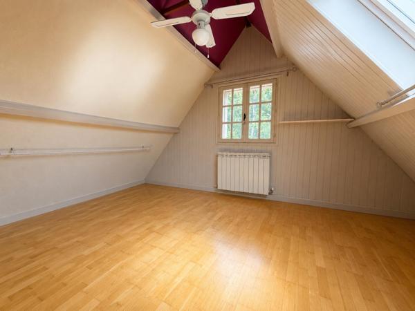 Maison à LE CHATELET-EN-BRIE, 77820 - 6 pièces 148m²