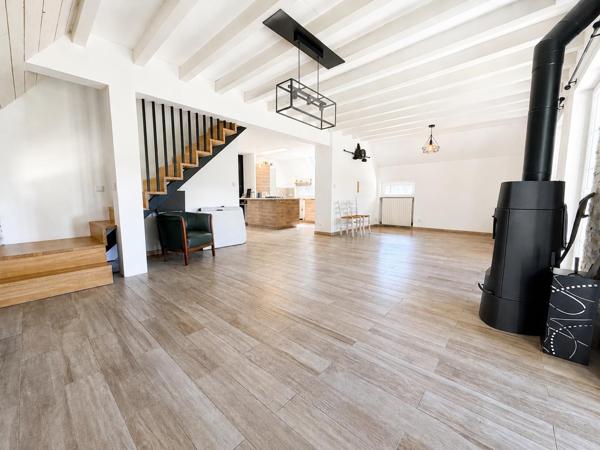 Maison à LE CHATELET-EN-BRIE, 77820 - 6 pièces 148m²