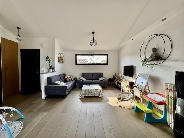 Saint-Georges-de-Pointindoux (85150) Maison de 97 m2 habitables sur 463 m2 de terrain