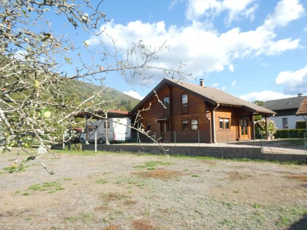 RUPT SUR MOSELLE (88) Chalet T6 de 104m² sur sous-sol  +garage extérieur, terrain 700m² environ.