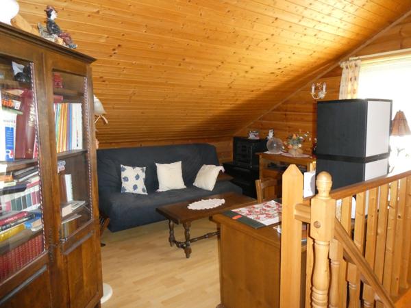 RUPT SUR MOSELLE (88) Chalet T6 de 104m² sur sous-sol  +garage extérieur, terrain 700m² environ.