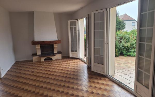 Maison à vendre    4 pièces •  Lons