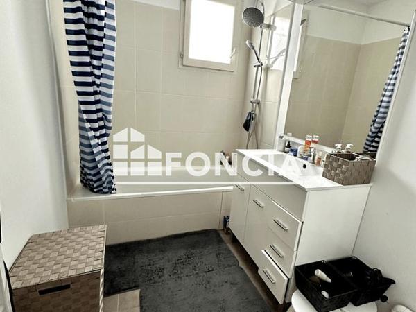 À vendre Appartement 3 pièces 65 m² - Lourmarin 84160