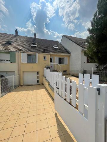Vente                                                      Maison
                        
                     8 pièces                      156 m2                     à Cesson