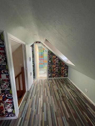 Vente                                                      Maison
                        
                     8 pièces                      156 m2                     à Cesson