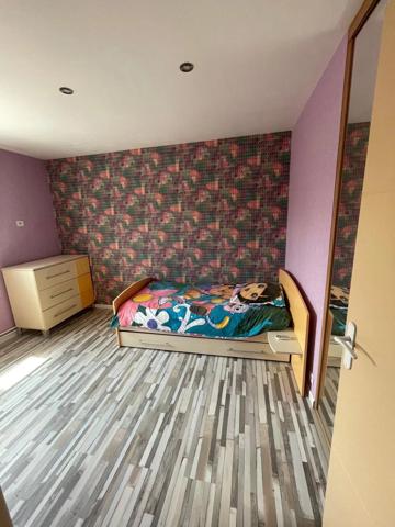 Vente                                                      Maison
                        
                     8 pièces                      156 m2                     à Cesson