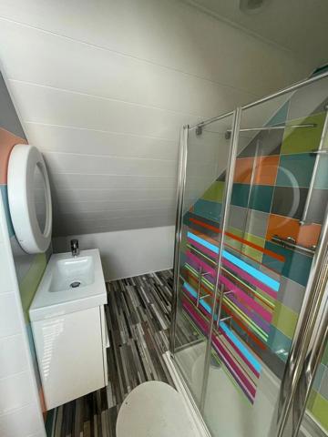 Vente                                                      Maison
                        
                     8 pièces                      156 m2                     à Cesson