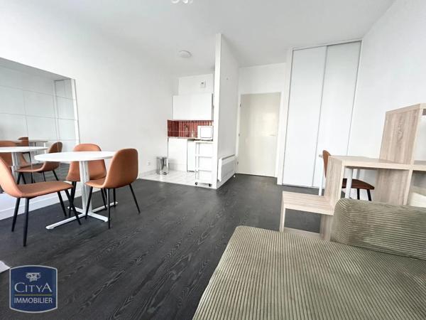 Appartement à louer 1 pièce 29m² Tours (37000)