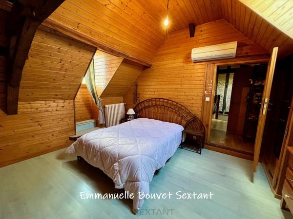 Bergerac, 15-20 min, typique longère périgourdine avec gîte et garages, dans hameau calme