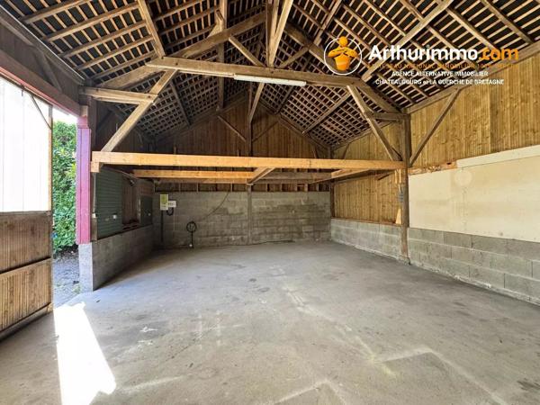 Location                                                      Fonds de commerce
                        
                     1 pièces                      73 m2                     à La Guerche-de-Bretagne