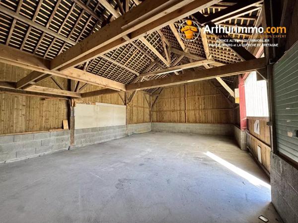 Location                                                      Fonds de commerce
                        
                     1 pièces                      73 m2                     à La Guerche-de-Bretagne