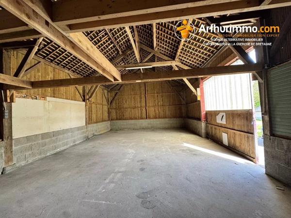 Location                                                      Fonds de commerce
                        
                     1 pièces                      73 m2                     à La Guerche-de-Bretagne