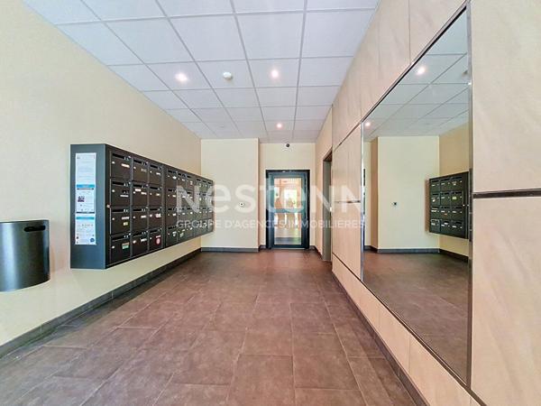 ORLEANS DUNOIS, T2 avec ascenseur, balcon et parking
