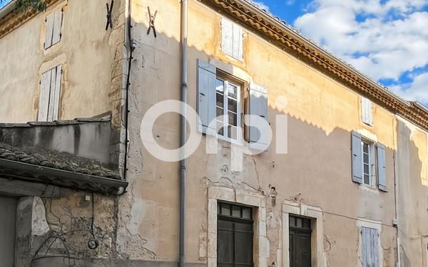 Maison à vendre    6 pièces •  Vallon-Pont-d'Arc