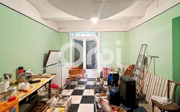 Maison à vendre    6 pièces •  Vallon-Pont-d'Arc