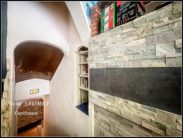 Fonds de commerce à vendre AMBILLY (74), murs, fond, 30 couverts, pizzeria, feu de bois, proche tram, proche frontière