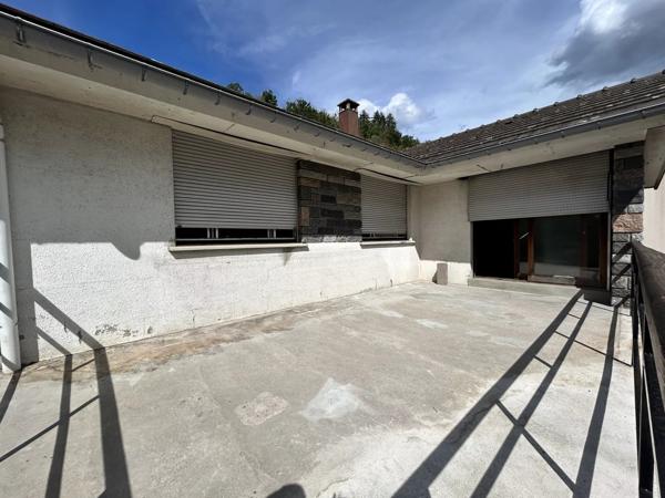 Vente                                                      Maison
                        
                     4 pièces                      93 m2                     à Saint-Dié-des-Vosges