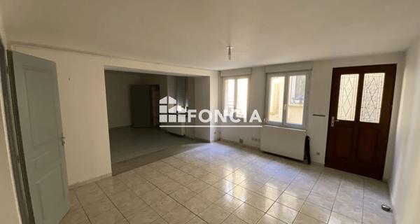 Location Appartement 4 pièces 91.76 m² - 53 RUE DU MOULIN Charleville Mezieres 08000