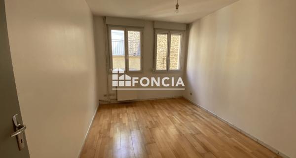 Location Appartement 4 pièces 91.76 m² - 53 RUE DU MOULIN Charleville Mezieres 08000