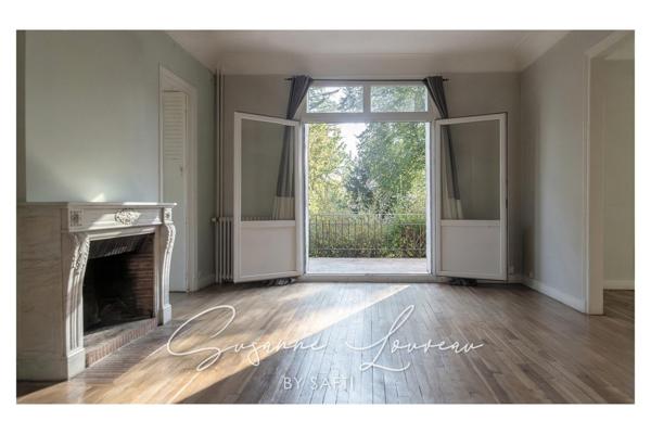 Habitation de charme des années 20 au coeur de la verdure