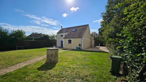 Houdan 7 mn / Gambais 4 mn / Maison d'architecte 182 m2 / 4 chambres