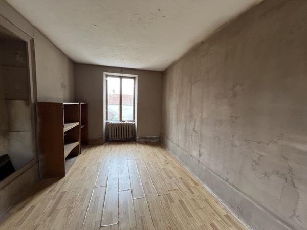 MAISON DE VILLAGE PROCHE MONTBARD